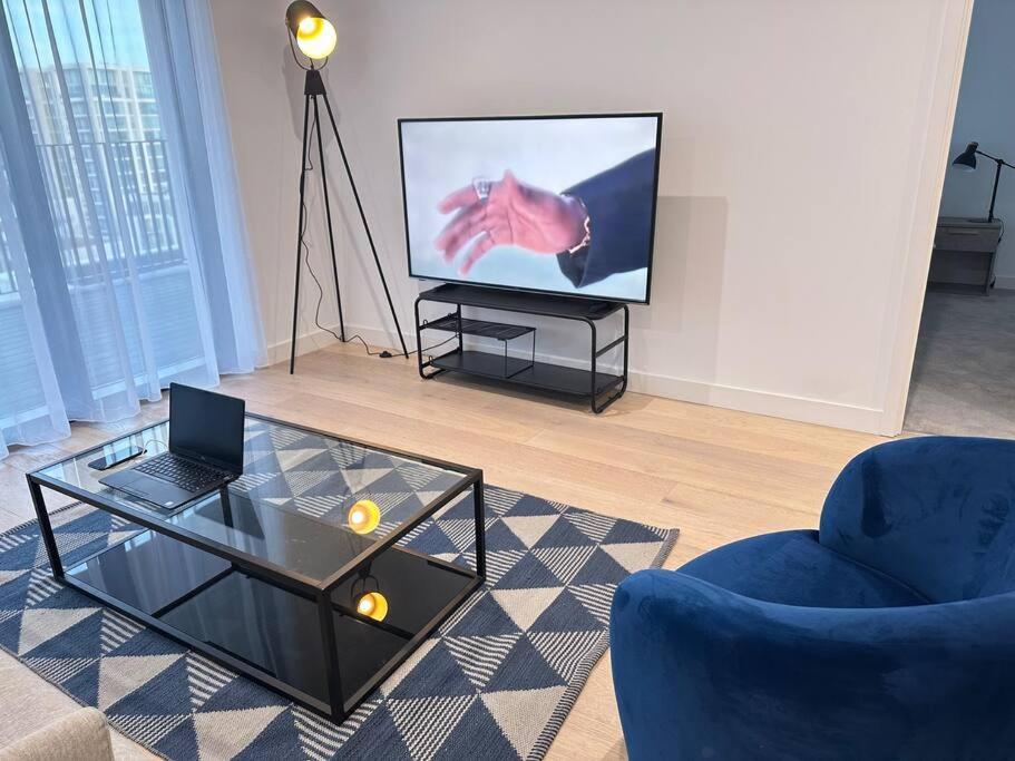 Spacious Modern 1 Bed Apartment. لندن المظهر الخارجي الصورة